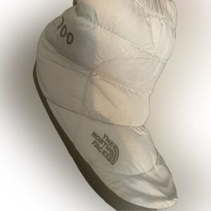 The North Face 700 Goose Down Puffer Ankle Bootie Unisex XSmall